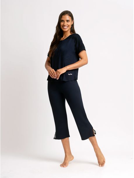 Pijama Feminino Capri Manga Curta Cora